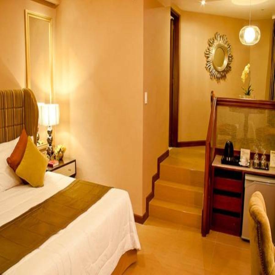 Royal Garden Hotel Ozamiz Extérieur photo