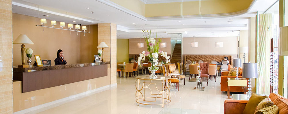 Royal Garden Hotel Ozamiz Extérieur photo